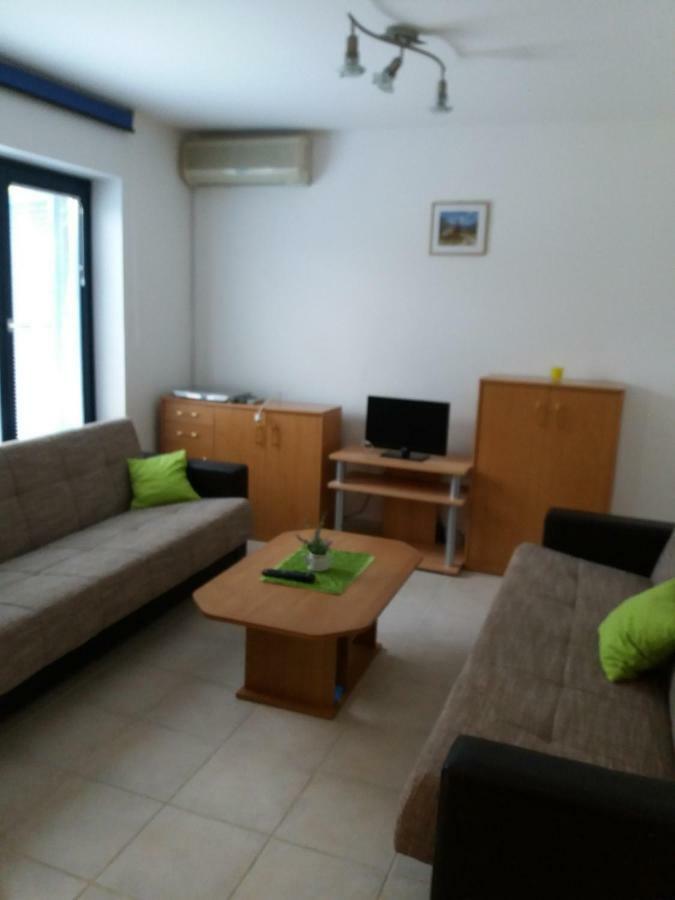 Apartman Koren Malinska Zewnętrze zdjęcie